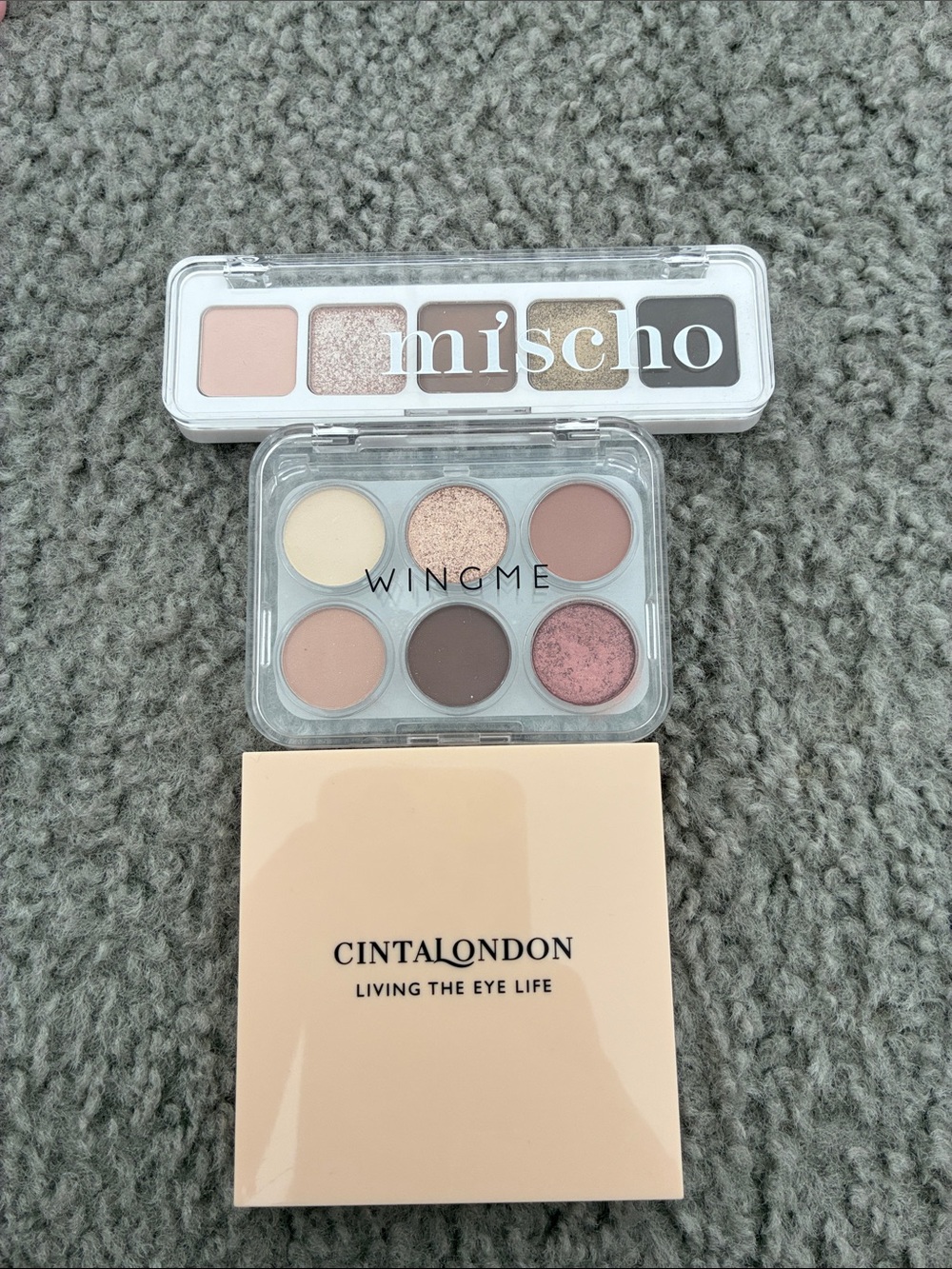 Eyeshadow bundle (3 mini palettes)